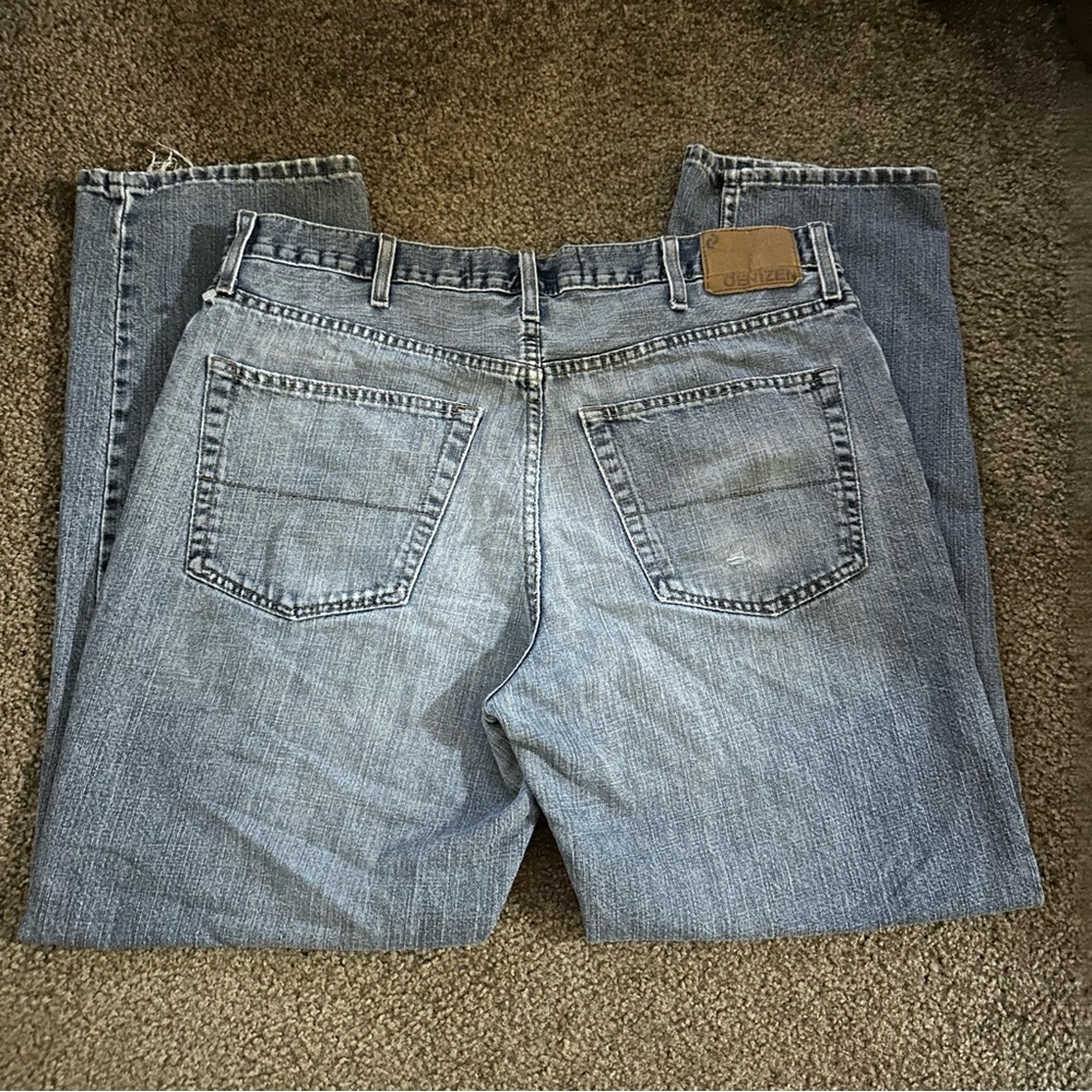 LEVIS - Picture 2 of 5